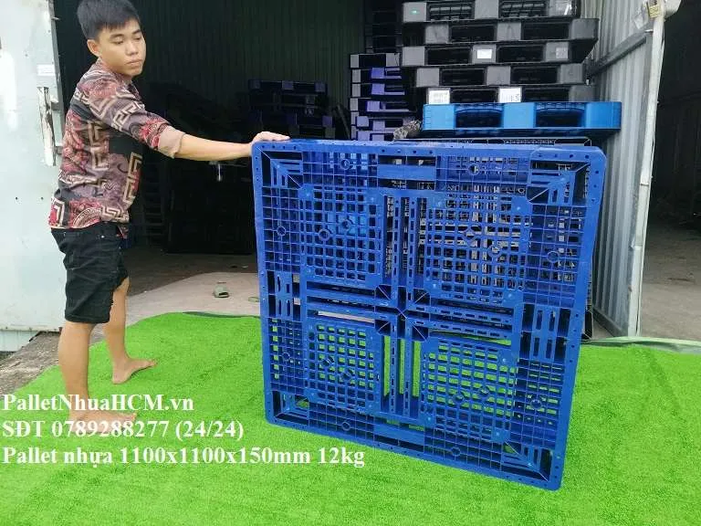 Sản phẩm palletnhuahcm pallet nhua 1100x1100x150mm mau xanh 8 — Công Ty TNHH Pallet Nhựa HCM — MST 0316492541