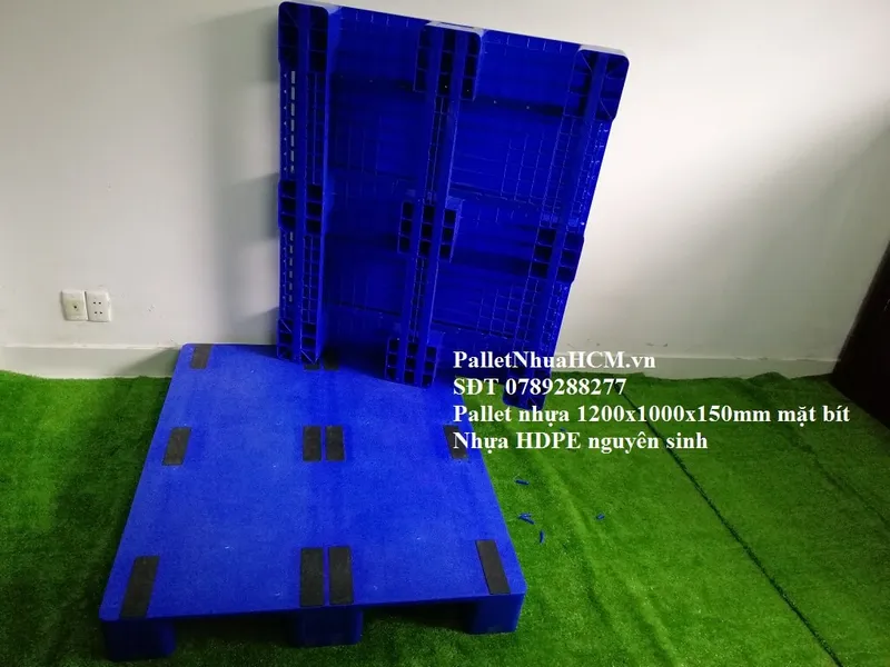 Sản phẩm pallet nhua 1200x1000x150mm 3chan mau xanh nguyen sinh 23 — Công Ty TNHH Pallet Nhựa HCM — MST 0316492541