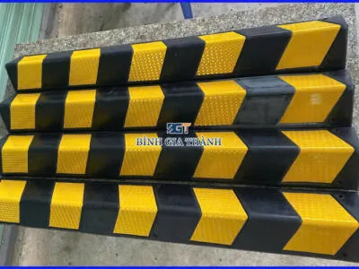 Sản phẩm cao su nep chu v op cot 0 — Công Ty TNHH Thương Mại Và Dịch Vụ Bình Gia Thành — MST 0316565743