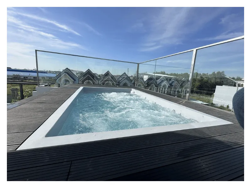 Sản phẩm 12 — Công Ty TNHH POOL & ME — MST 0316574882