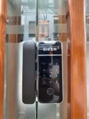 Sản phẩm ban giao khoa thong minh siker ktk 204 cho cua kinh cuong luc tai quan 7 — Khóa Điện Tử AZDOOR - Công Ty Cổ Phần AZDOOR Việt Nam — MST 0316638529