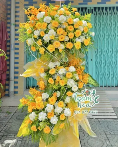 Sản phẩm ke hoa khai truong kt001 400x500 — Công Ty TNHH Trạm Hoa — MST 0316645004