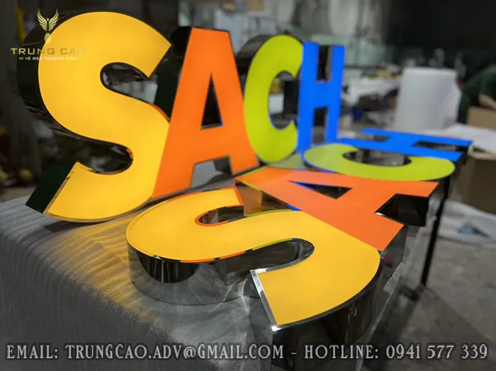 Sản phẩm lam bang hieu nha sach phuong nam8 — Quảng Cáo Trung Cao - Công Ty TNHH Xây Dựng Và Quảng Cáo Trung Cao — MST 0316657289