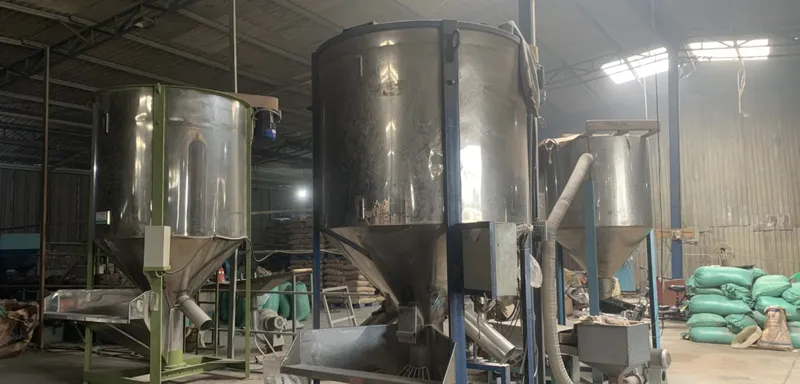 Sản phẩm z367076554747594756f8a112390816dd441f08e1c0559 50260.jpg — Hạt Nhựa Hữu Duyên Thành - Công Ty TNHH Sản Xuất Thương Mại Và Dịch Vụ Nhựa Hữu
Duyên Thành — MST 0316732472