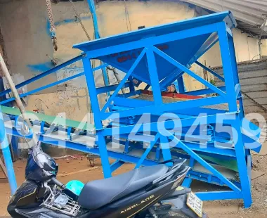 Sản phẩm may sang nho 5820 — Máy Sàng Rung Thiên Kim - Công Ty TNHH Sản Xuất Cơ Khí Thiên Kim — MST 0316737079