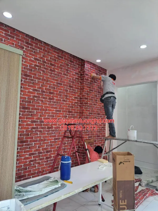 Sản phẩm Thi cong giay dan tuong 1 115.jpg — Giấy Dán Tường HD - Công Ty TNHH MTV Giấy Dán Tường HD — MST 0316795835