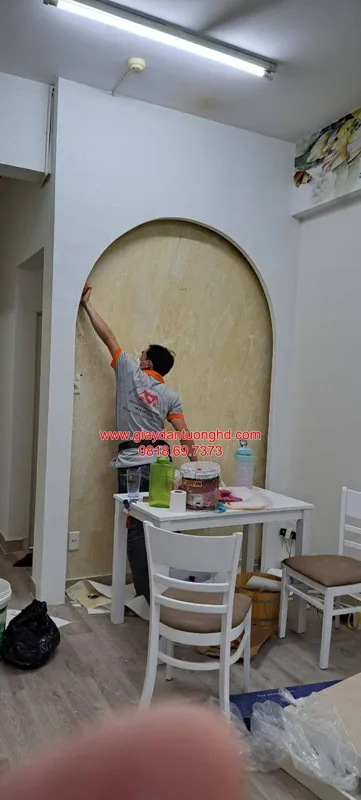 Sản phẩm Thi cong giay dan tuong 1 73.jpg — Giấy Dán Tường HD - Công Ty TNHH MTV Giấy Dán Tường HD — MST 0316795835