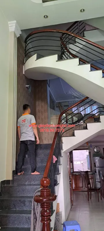 Sản phẩm Thi cong giay dan tuong 1 76.jpg — Giấy Dán Tường HD - Công Ty TNHH MTV Giấy Dán Tường HD — MST 0316795835