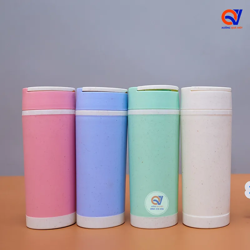 Sản phẩm binh nhua lua mach quai xach 350ml — Xưởng Quà Việt - Công Ty TNHH Sản Xuất Và Kinh Doanh Sáng Tạo Việt — MST 0316830416
