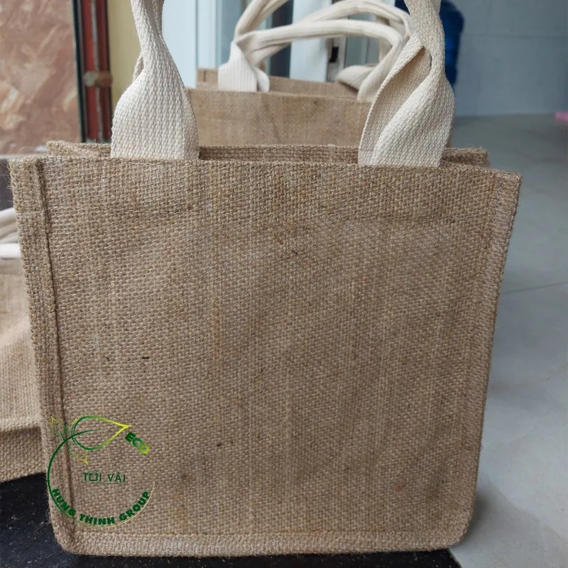 Sản phẩm 04 3611 — Túi Vải Canvas Hưng Thịnh Group - Công Ty TNHH Sản Xuất Thương Mại Xuất Nhập
Khẩu Hưng Thịnh Group — MST 0316857880