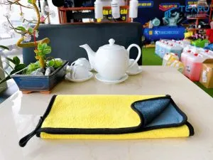 Sản phẩm khan lau xe 2 lop 30x60cm 300x225 — Công Ty Cổ Phần Thiết Bị Tearu Việt Nam — MST 0316859574