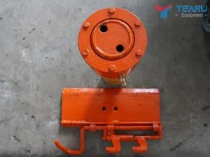 Sản phẩm ben nang rua xe may ban nang co khoa gai 300x225 — Công Ty Cổ Phần Thiết Bị Tearu Việt Nam — MST 0316859574