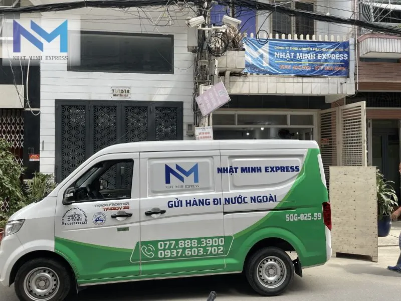 Sản phẩm anh xe hang tru so nhat minh express — Công Ty TNHH Chuyển Phát Nhanh Quốc Tế Nhật Minh Express — MST 0316916705