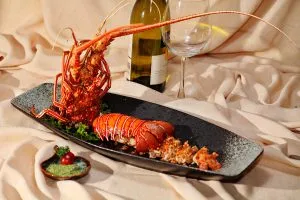 Sản phẩm dai tiec sang trong voi uu dai hap dan 300x200 — Rượu Wine Valley - Công Ty TNHH Đầu Tư Xuất Nhập Khẩu Wine Valley — MST 0316932432
