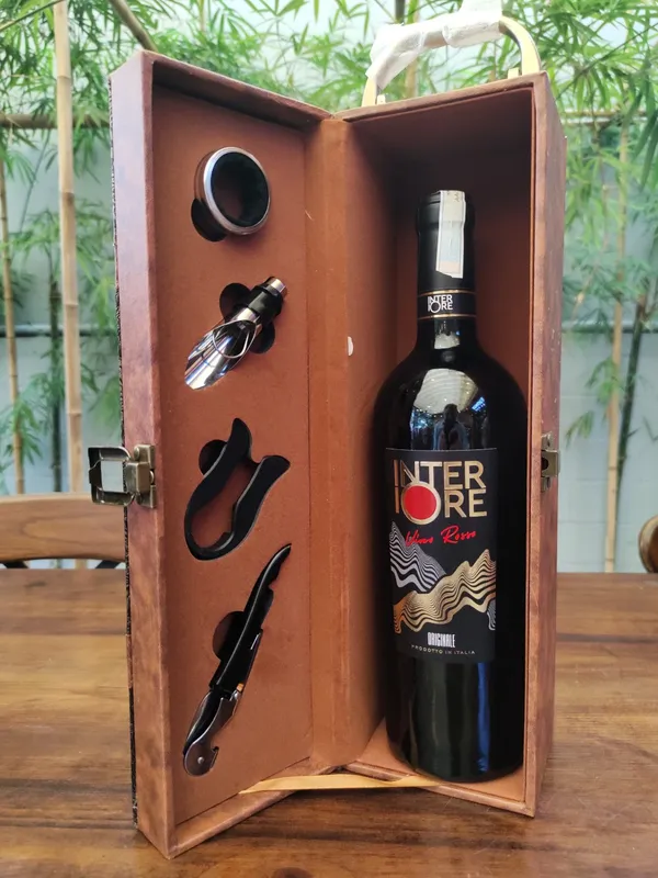 Sản phẩm z3946595325487_768ae807b7f86a8aef5f4e2d0b04a25a — Rượu Wine Valley - Công Ty TNHH Đầu Tư Xuất Nhập Khẩu Wine Valley — MST 0316932432