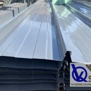 Sản phẩm Ton cliplock 300x300 — Thép Vương Quân Khôi - Công Ty Tôn Thép Vương Quân Khôi — MST 0316947693