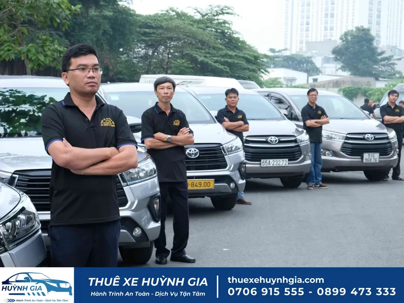 Sản phẩm doi ngu nhan vien thue xe huynh gia 1 scaled — Công Ty TNHH Thuê Xe Hợp Đồng Huỳnh Gia — MST 0316976944
