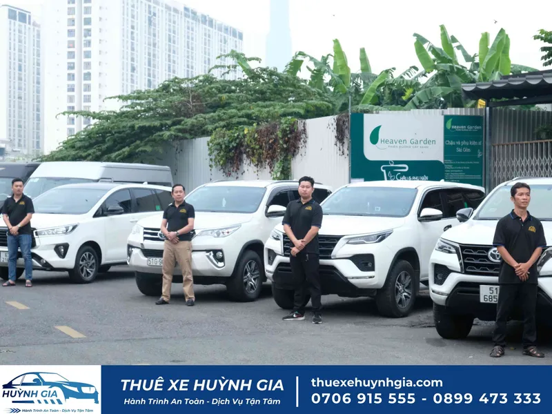 Sản phẩm doi ngu nhan vien thue xe huynh gia 3 scaled — Công Ty TNHH Thuê Xe Hợp Đồng Huỳnh Gia — MST 0316976944