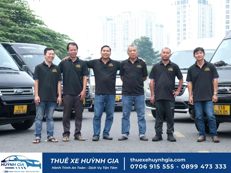Sản phẩm doi ngu nhan vien thue xe huynh gia 4 scaled — Công Ty TNHH Thuê Xe Hợp Đồng Huỳnh Gia — MST 0316976944