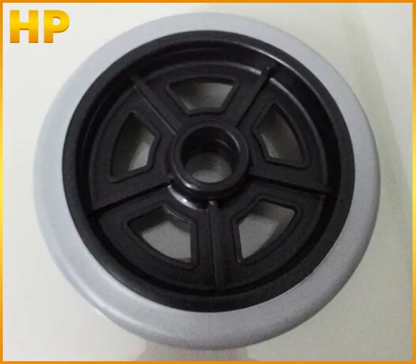 Sản phẩm Banh xe day 120x25 1 — Chén Nhựa Hòa Phát - Công Ty TNHH Sản Xuất Thương Mại ép Nhựa Hòa Phát — MST 0317032931