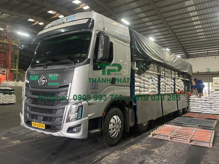 Sản phẩm xe tai chuyen hat nhua 768x576 — Vận Tải Thành Phát Express - Công Ty TNHH TMDV Vận Tải Thành Phát Express — MST 0317048392