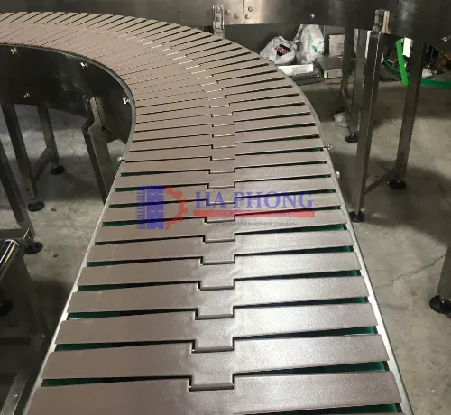 Sản phẩm xich nhua chay cong hongs belt 880tab k325 5 — Băng Tải Hà Phong - Công Ty TNHH Thiết Bị Công Nghiệp Hà Phong — MST 0317082097