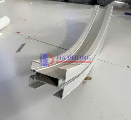 Sản phẩm co cong len doc w295 15 r500 1 — Băng Tải Hà Phong - Công Ty TNHH Thiết Bị Công Nghiệp Hà Phong — MST 0317082097
