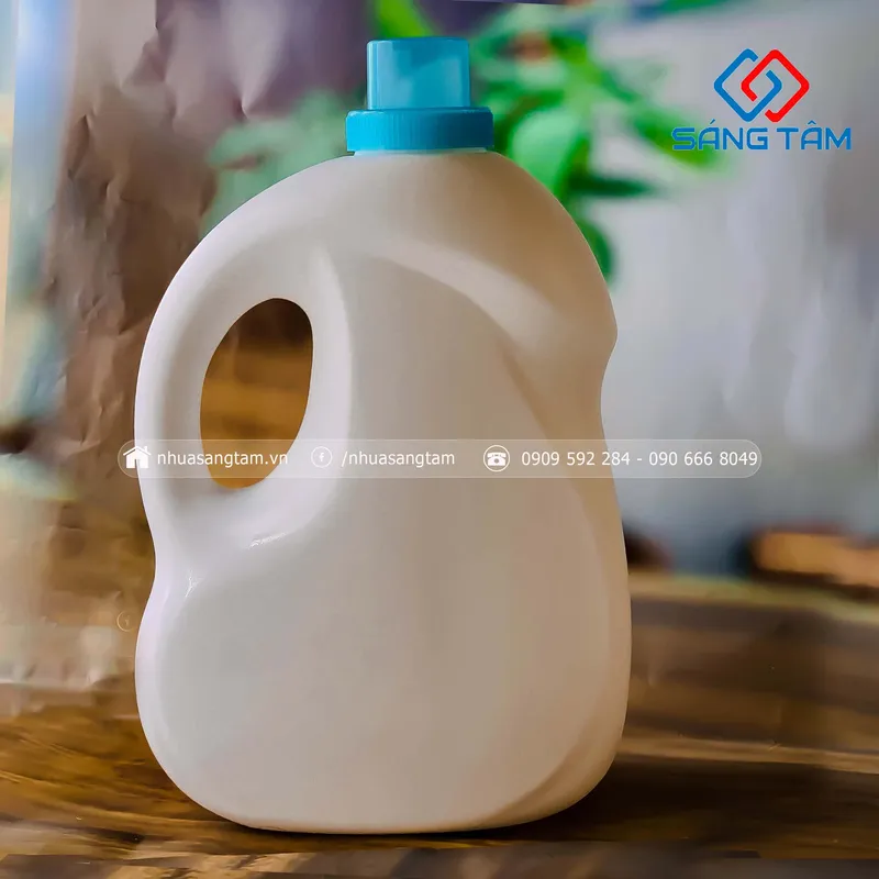 Sản phẩm z4933039378428_42109e7603bd08cdedfb8ae2abebcbf2 — Chai PET Sáng Tâm - Công Ty TNHH Sản Xuất Bao Bì Nhựa Sáng Tâm — MST 0317140831