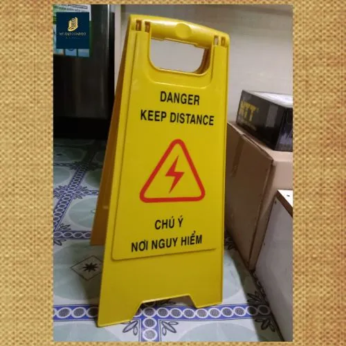 Sản phẩm bien bao chu a chu y noi nguy hiem 500x500 — Công Ty TNHH Thương Mại Dịch Vụ Mỹ Anh Safety — MST 0317179885