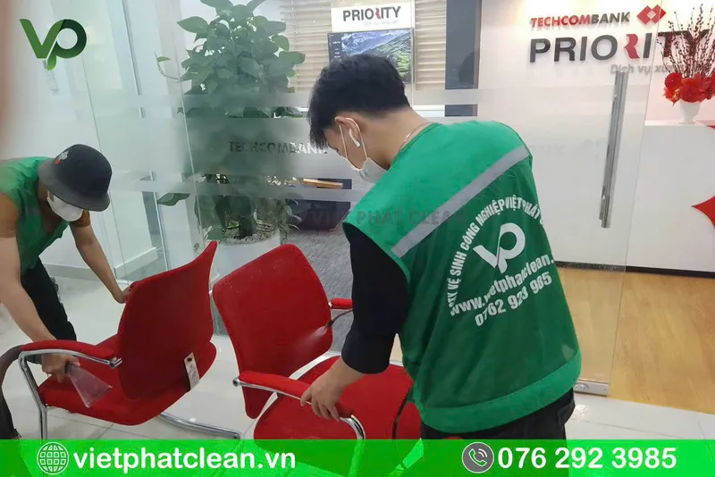 Sản phẩm giat ghe van phong go vap — Công Ty TNHH Thương Mại Dịch Vụ Việt Phát Clean — MST 0317248458
