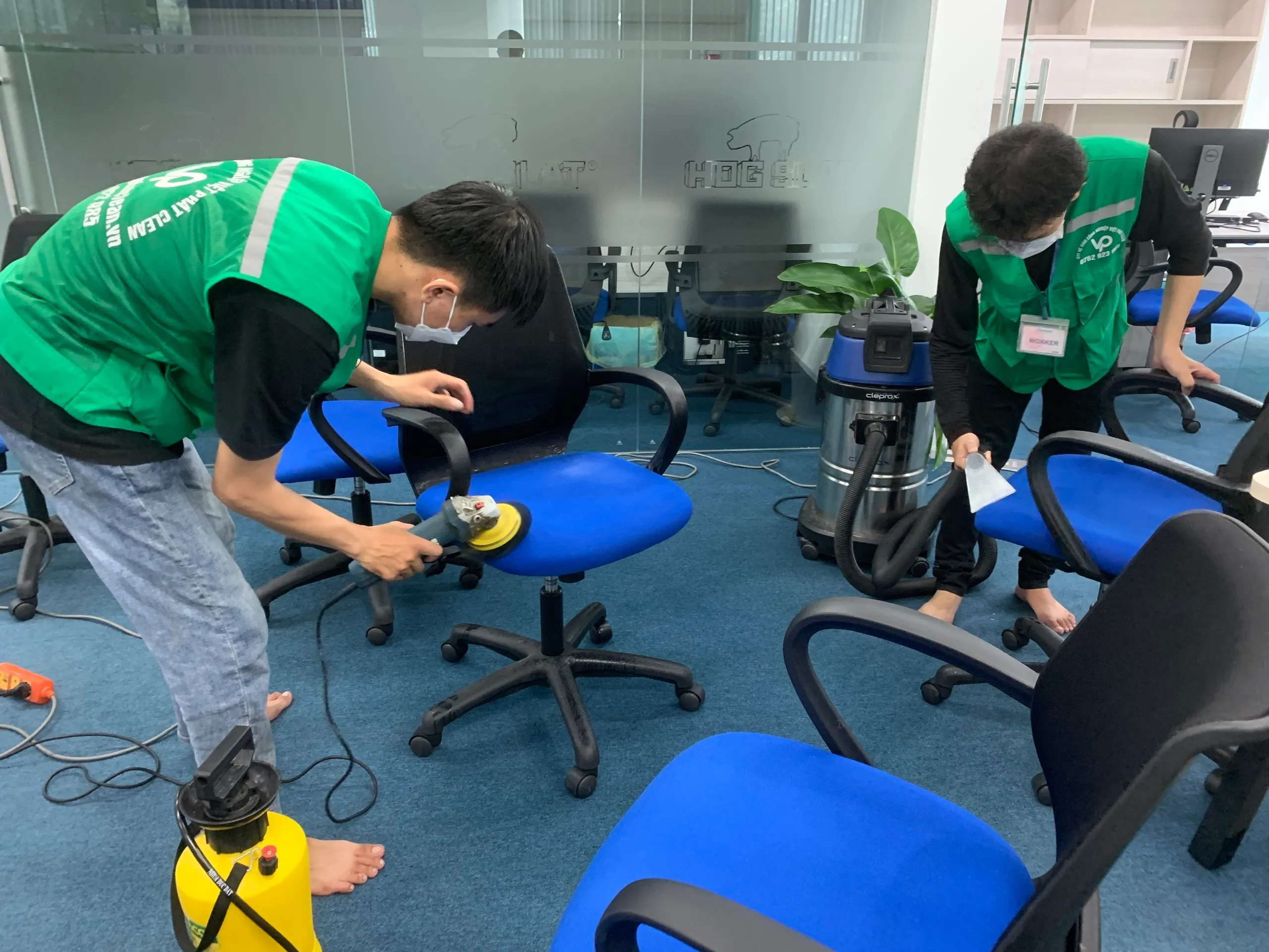 Sản phẩm giat ghe van phong tai nha — Công Ty TNHH Thương Mại Dịch Vụ Việt Phát Clean — MST 0317248458