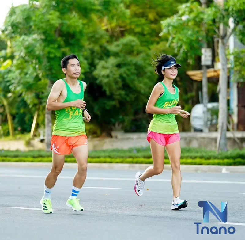 Sản phẩm Nhung luu y khi lua chon dong phuc chay bo — Xưởng May TNano - Công Ty TNHH Đầu Tư Và May Mặc TNano — MST 0317296980