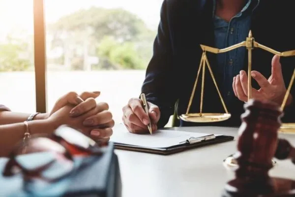 Sản phẩm van phong luat su lo huu thach 600x400 — NT INTERNATIONAL LAW FIRM — MST 0317566210