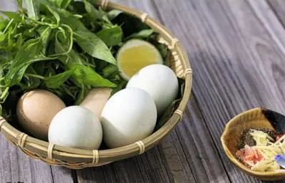 Sản phẩm trung vit lon 23kg7980 — Công Ty TNHH Thương Mại Dịch Vụ Xuất Nhập Khẩu Vifoods — MST 0317586023