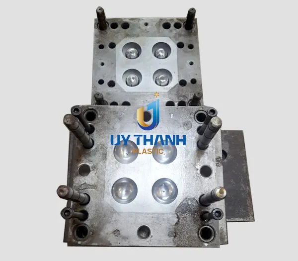 Sản phẩm khuon nap dau my pham — Uy Thành Plastic - Công Ty TNHH Uy Thành Plastic — MST 0317635104