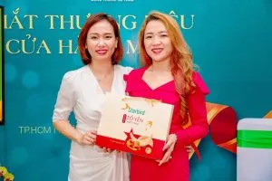 Sản phẩm z4266892224258_6762bc4bc234a805fc5c774c524e380e 1 300x200 — Yến Sào Starbird - Công Ty TNHH Quốc Tế Song Tiên — MST 0317650670