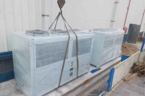 Sản phẩm lap dat may lam lanh nuoc chiller quan 9 600x400 — Công Ty TNHH Kỹ Thuật Lạnh Và Thiết Bị Công Nghệ Icetech — MST 0317763635