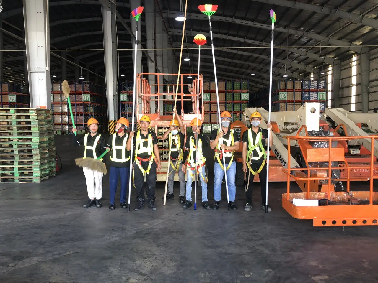 Sản phẩm ve sinh cong nghiep tai binh phuoc uy tin top 1 dong nai 6a164e6f764e9 — Vệ Sinh Nhà Xưởng Nguyên Trung Green House - Công Ty TNHH TM Và DV Nguyên Trung
Green House — MST 0318056036
