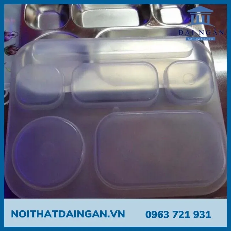 Sản phẩm 1l2h4oe353y3diyyu9ap10li3cex_khay dung com inox co nap gia re nhat — Công Ty TNHH Nội Thất Đại Ngân — MST 0318079481