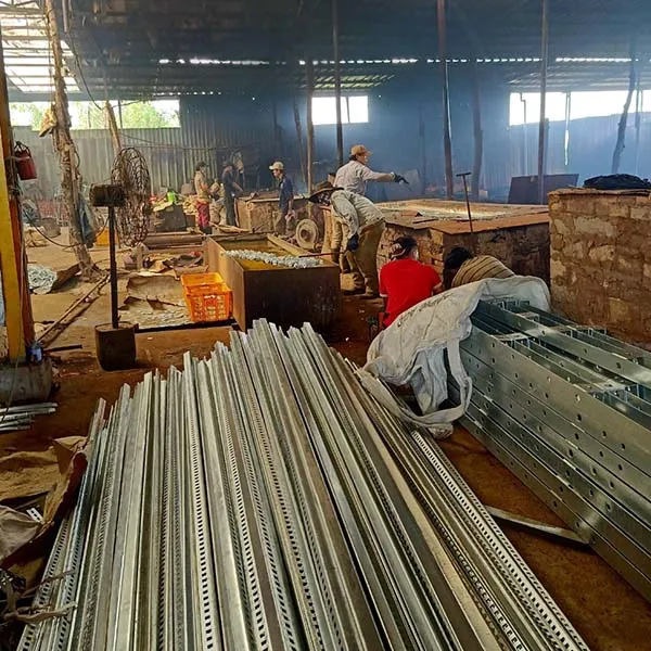 Sản phẩm ma kem linh phu kien co khi — Mạ Kẽm Nhúng Nóng Việt Long - Công Ty TNHH Đầu Tư Thiết Bị Và Thương Mại Việt
Long — MST 0318083128