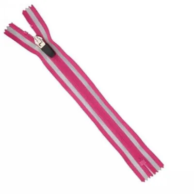 Sản phẩm z5375557416423_97c37517f8812a371d2892e102b83a4d 400x400 — Khuy, Nút, Cúc Giai Cảnh - Công Ty TNHH Xuất Nhập Khẩu Giai Cảnh — MST 0318104924