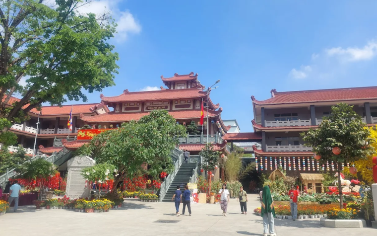 Sản phẩm hinh anh chua 1775790166.jpg — Bếp Công Nghiệp Bình Hiệp Phú - Công Ty TNHH Sản Xuất Và Thương Mại Bình Hiệp
Phú — MST 0318246340