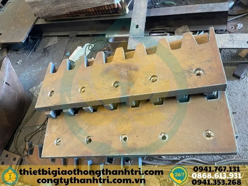 Sản phẩm san xuat khe co gian rang luoc tai xuong cty tnhh thanh tri 11 — Công Ty TNHH Thành Tri — MST 0318371486