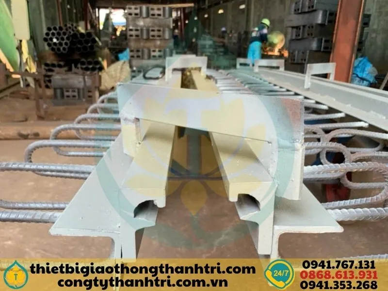 Sản phẩm san xuat khe co gian tai xuong cty tnhh thanh tri 1 — Công Ty TNHH Thành Tri — MST 0318371486