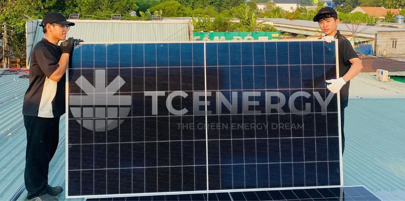 Sản phẩm TC Energy thi cong lap dat 27 tam pin AE Solar 730W 2 mat kinh — Công Ty TNHH Thương Mại Dịch Vụ TC Việt Nam — MST 0318462380