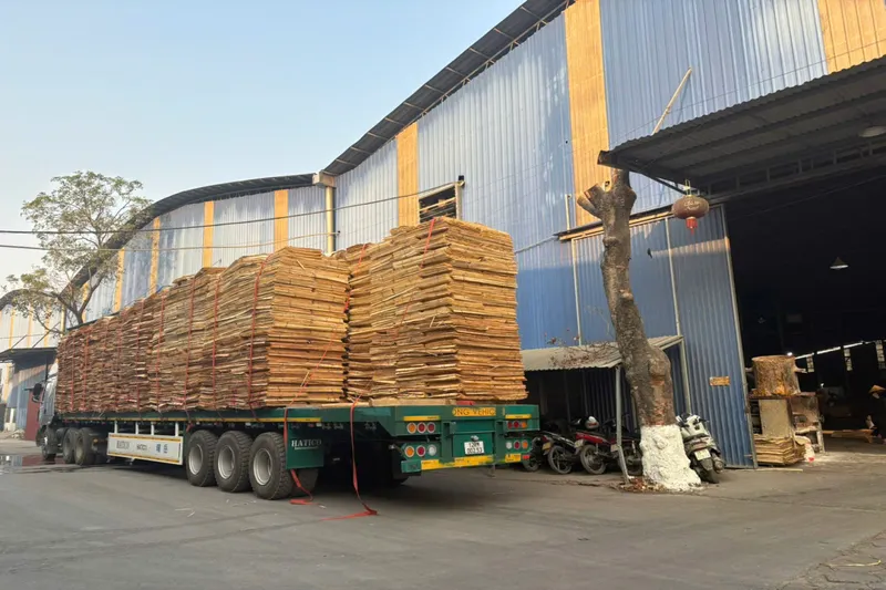 Sản phẩm z6236314271797_701ade920432c9187309dfb41add912e 1800x1200 — Công Ty TNHH Đầu Tư Thương Mại R&K — MST 0318466233
