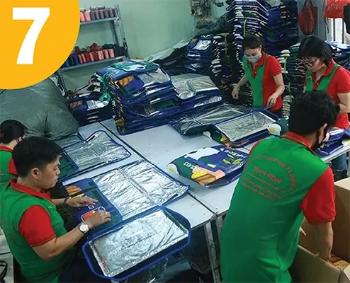 Sản phẩm 7 kiem tra chat luong dong goi thanh pham 1 — Chi Nhánh - Công Ty Cổ Phần May Balo Túi Xách Hợp Phát — MST 0318473632