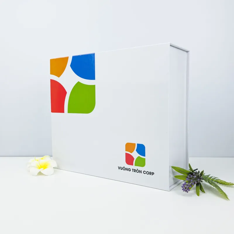 Sản phẩm hop qua tang doanh nghiep vuong tron 1024x1024 — Quà Tặng Vuông Tròn - Công Ty Cổ Phần Quà Tặng Vuông Tròn — MST 0318621055