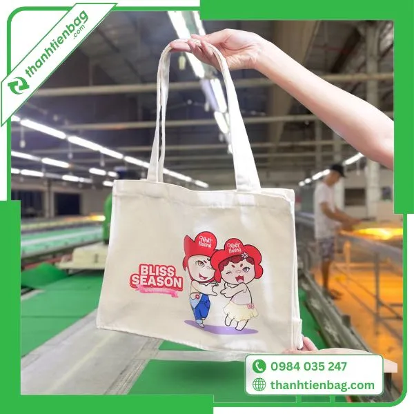 Sản phẩm tui canvas hop — Công Ty TNHH Dệt May Thành Tiến — MST 0318636848
