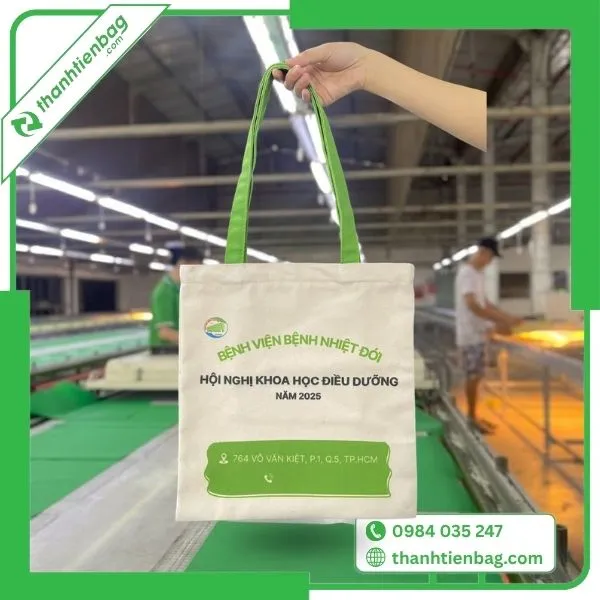Sản phẩm tui vai canvas qua tang 1 — Công Ty TNHH Dệt May Thành Tiến — MST 0318636848